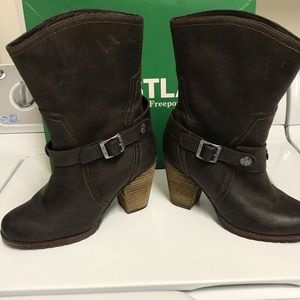Eastland Brown Leather Boots size 7